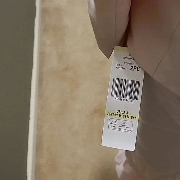 LE SUIT SUIT - Picture 8 of 8